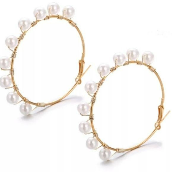 ◇Beth◇ Pearl Gold Hoops - Picture 3 of 4